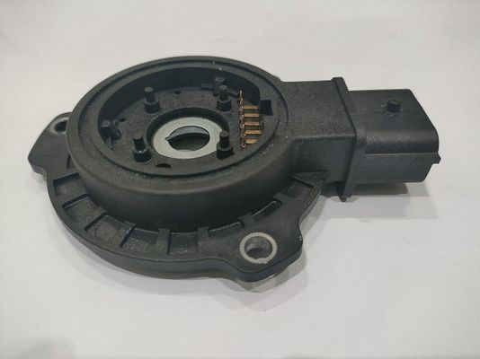 Otomotiv Gaz Kelebeği Konum Sensörü Enjeksiyon Makinesi 160 Ton