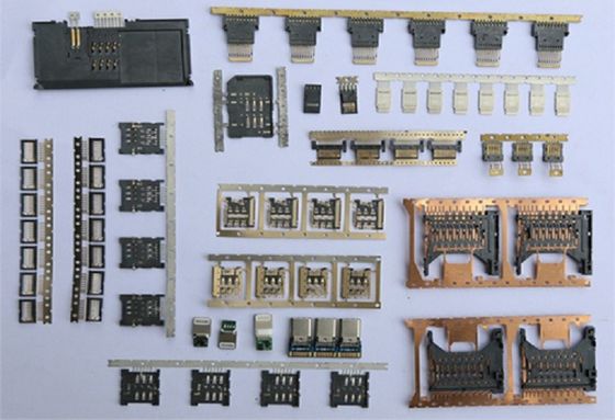 Küçük Konnektör İçin Yüksek Verimli 85Ton Dikey Yüksek Hızlı Enjeksiyon Makinesi