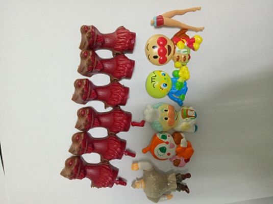 Yüksek Yanıt 85 Ton Dikey Plastik Ürün Enjeksiyon Kalıplama Makinesi Oyuncak için