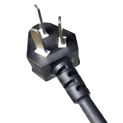 Veri Teli Yapımı İçin Kolay Kullanım C Tipi Dikey Enjeksiyon Makinesi